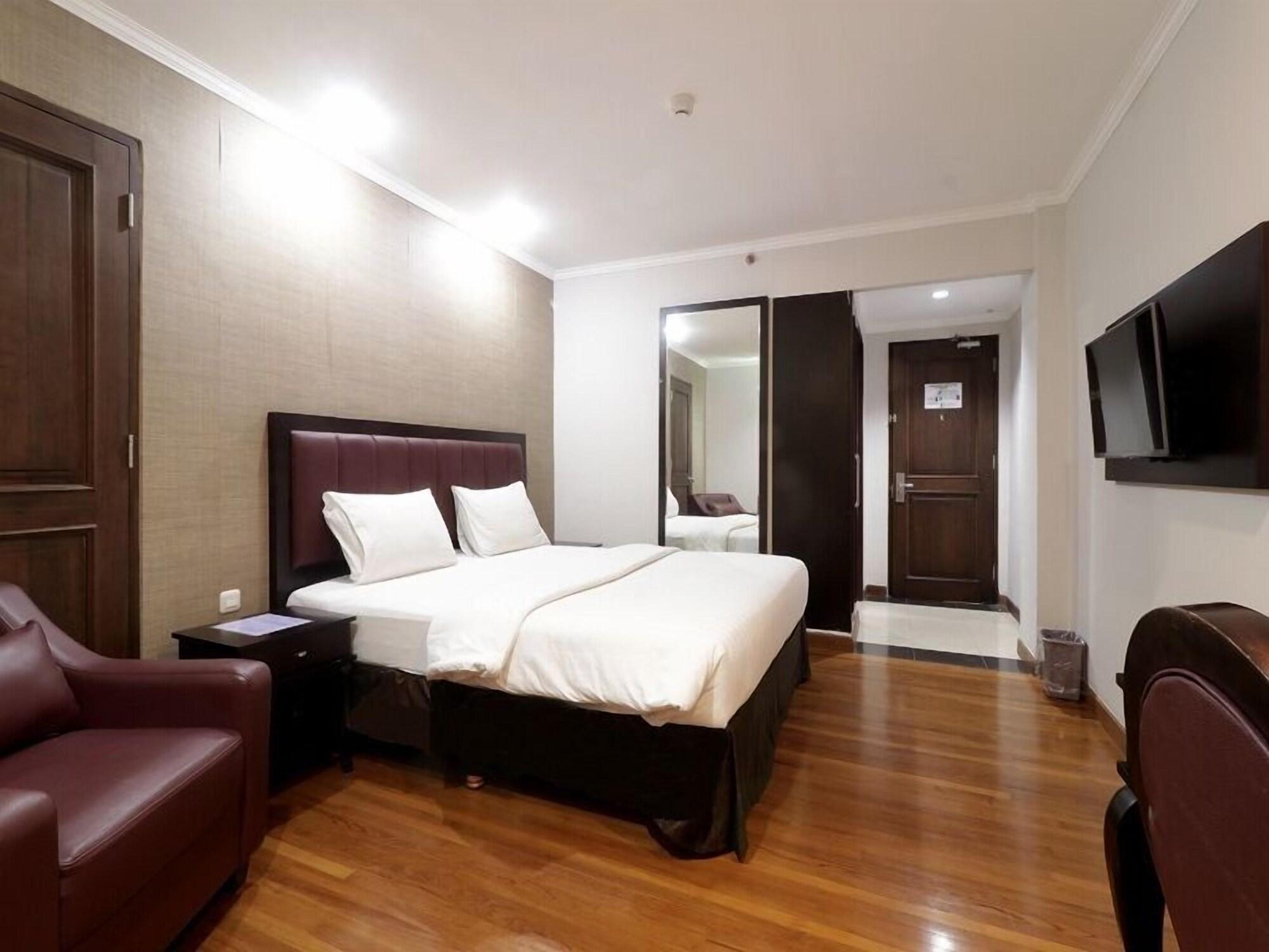 P Hotel Giacarta Esterno foto